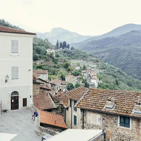 Dolce Far Niente-quiet Luxury In Medieval *
